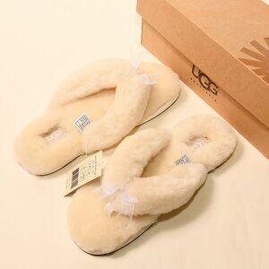 UGG Australia Fluff Flip Flop II Slippers Women’s 9 White NIB